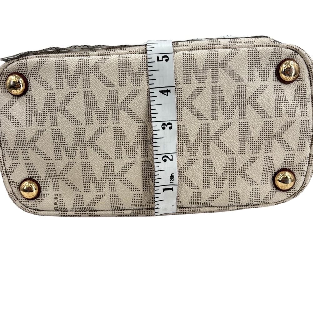 Michael Kors Jet Set Signature Logo Vanilla Tote Bag - Picture 10 of 10